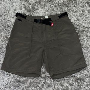 The north face men’s medium cargo shorts